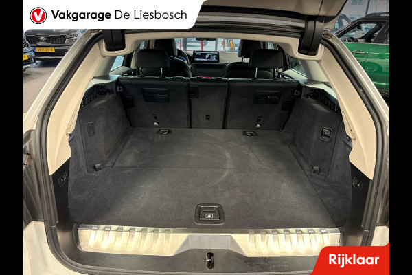 BMW 5 Serie Touring 520e Business Edition Plus / leder /camera / panorama-dak / head-up