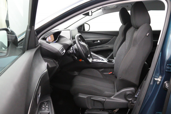 Peugeot 5008 1.2 PureTech*NAVI*CAM*HAAK*CRUISE*ECC*CARPLAY*7PER