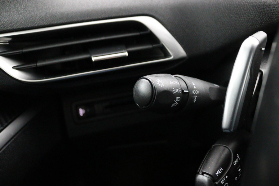 Peugeot 5008 1.2 PureTech*NAVI*CAM*HAAK*CRUISE*ECC*CARPLAY*7PER