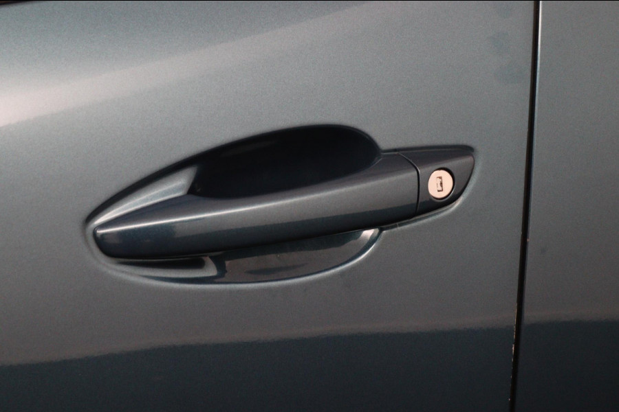 Peugeot 5008 1.2 PureTech*NAVI*CAM*HAAK*CRUISE*ECC*CARPLAY*7PER