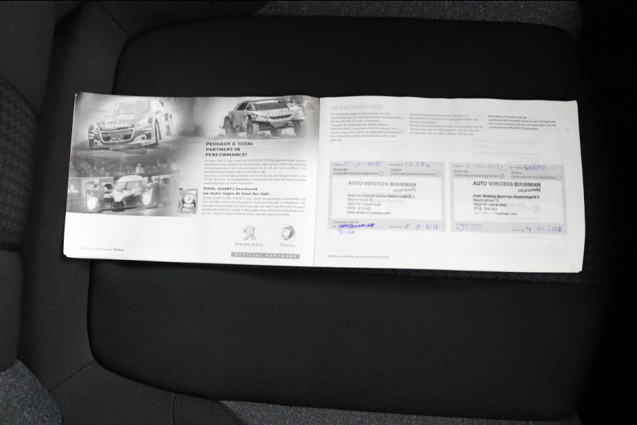 Peugeot 5008 1.2 PureTech*NAVI*CAM*HAAK*CRUISE*ECC*CARPLAY*7PER