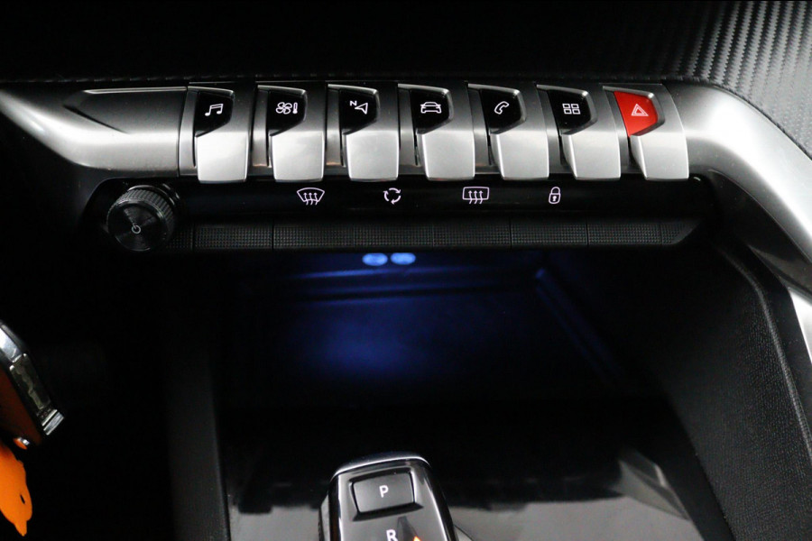 Peugeot 5008 1.2 PureTech*NAVI*CAM*HAAK*CRUISE*ECC*CARPLAY*7PER