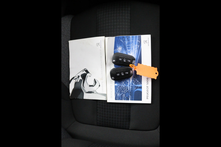 Peugeot 5008 1.2 PureTech*NAVI*CAM*HAAK*CRUISE*ECC*CARPLAY*7PER