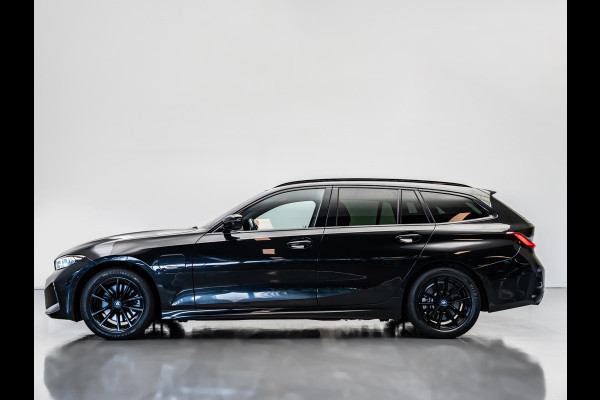 BMW 3 Serie Touring 330e |M-Pakket|Facelift|Ambient|Elek. Stoelen|Dodehoek|