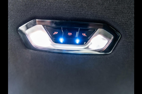 BMW 3 Serie Touring 330e |M-Pakket|Facelift|Ambient|Elek. Stoelen|Dodehoek|