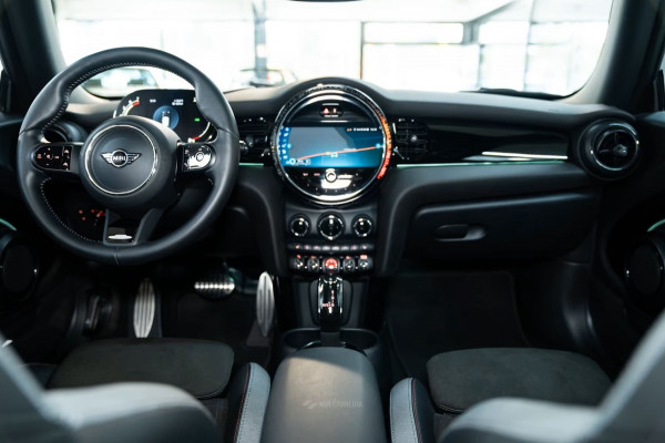 MINI 1.5 Cooper John Cooper Works ** LED, JCW SPORTST, PANORAMA, ACC, HuD, VERW. STUUR ** 1e EIG - 24.550km. - UNFALLFREI ** ** INFORMEER OOK NAAR ONZE AANTREKKELIJKE FINANCIAL-LEASE TARIEVEN **