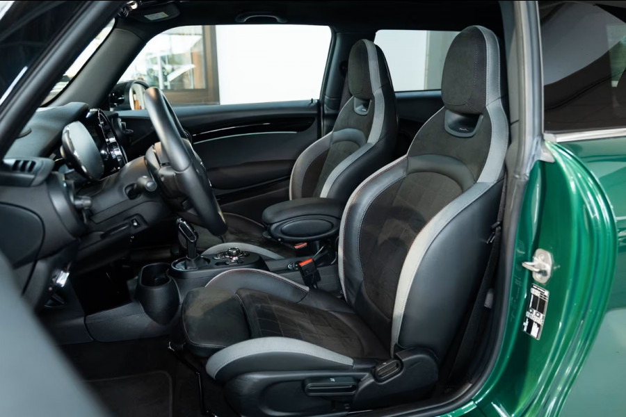 MINI 1.5 Cooper John Cooper Works ** LED, JCW SPORTST, PANORAMA, ACC, HuD, VERW. STUUR ** 1e EIG - 24.550km. - UNFALLFREI ** ** INFORMEER OOK NAAR ONZE AANTREKKELIJKE FINANCIAL-LEASE TARIEVEN **