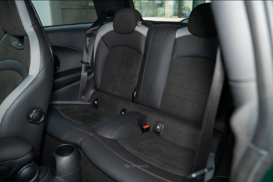 MINI 1.5 Cooper John Cooper Works ** LED, JCW SPORTST, PANORAMA, ACC, HuD, VERW. STUUR ** 1e EIG - 24.550km. - UNFALLFREI ** ** INFORMEER OOK NAAR ONZE AANTREKKELIJKE FINANCIAL-LEASE TARIEVEN **