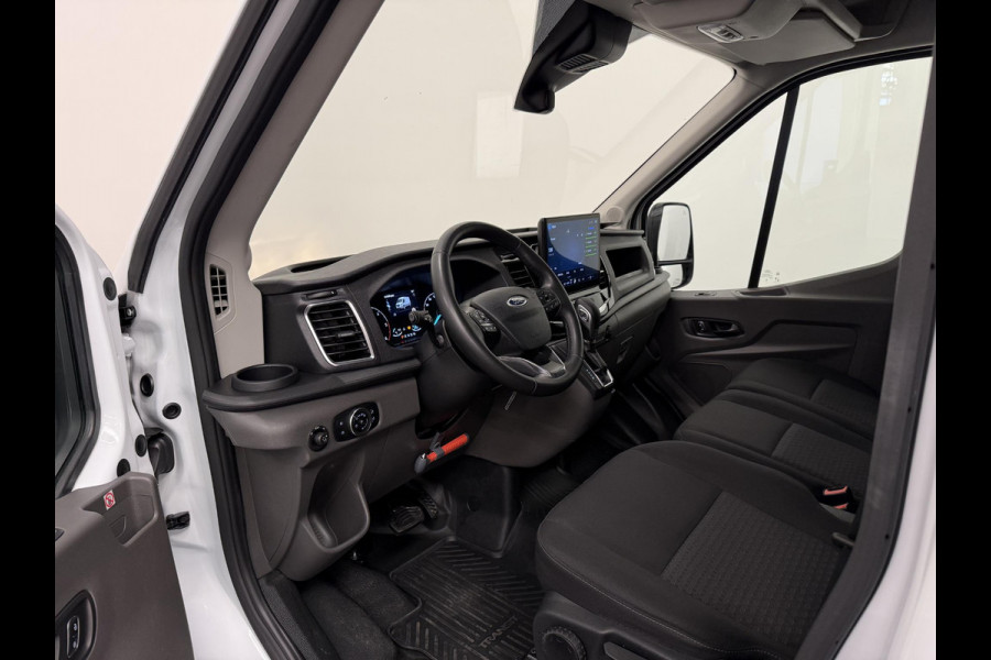 Ford Transit 330 2.0 TDCI Automaat L3H2 Trend Airco Navi Trekhaak Cruise Control Camera Side bars Ford Transit 330 2.0 TDCI Automaat L3H2 Trend Airco Navi Trekhaak Cruise Control Camera Side bars
