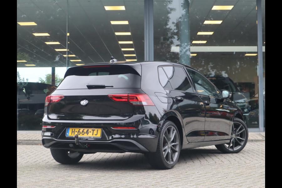 Volkswagen Golf 1.5 TSI Life Business / LED