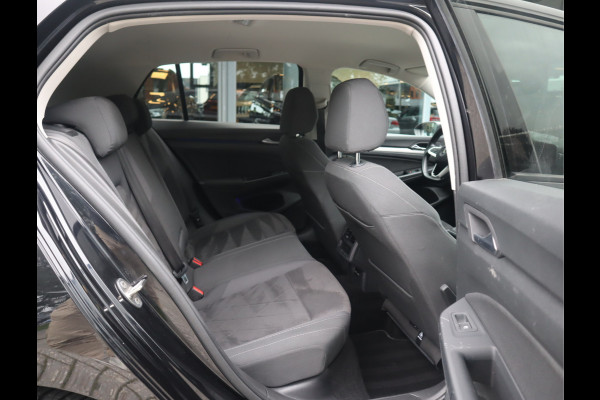 Volkswagen Golf 1.5 TSI Life Business / LED