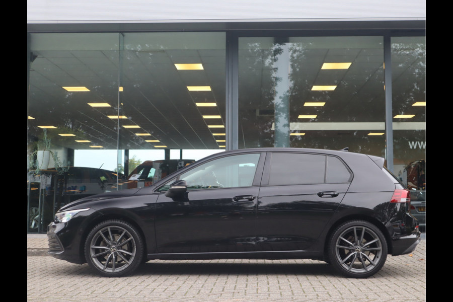 Volkswagen Golf 1.5 TSI Life Business / LED