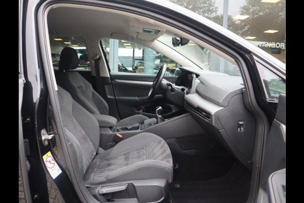 Volkswagen Golf 1.5 TSI Life Business / LED