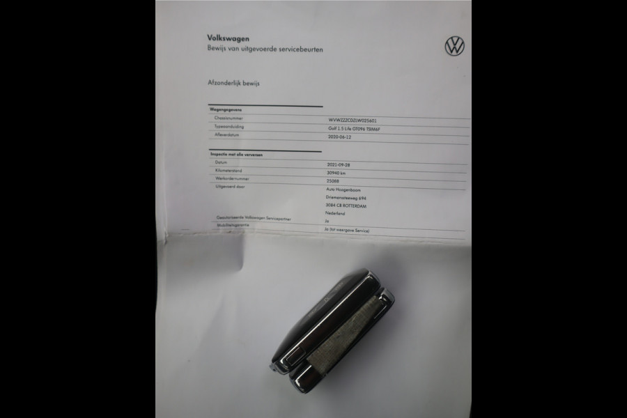 Volkswagen Golf 1.5 TSI Life Business / LED