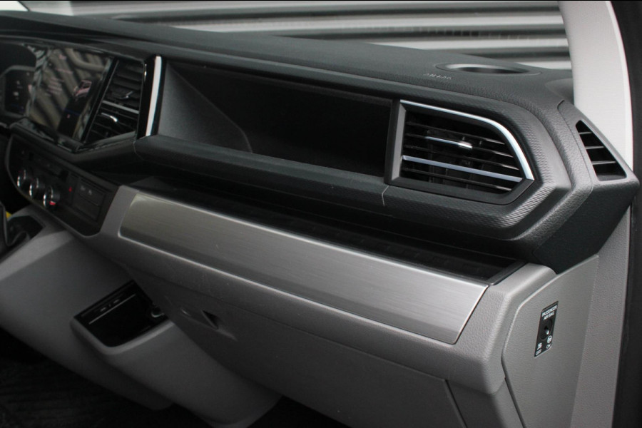 Volkswagen Transporter 2.0 TDI L2H1 150PK JB-EDITION DSG / PDC / VERLAGINGSVEREN / LEDEREN BEKLEDING / FULL / APPLE CARPLAY / NAVI