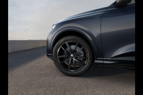 Audi Q5 S edition 2.0 TFSI e 220 kW / 299 PK SUV | Optiekpakket zwart | Techniekpakket plus | Elektrische stoelen voor | Ambiente verlichting | Audi Q5 S edition 2.0 TFSI e 220 kW / 299 PK SUV | Optiekpakket zwart | Techniekpakket plus | Elektrische stoelen voor | Ambiente verlichting |