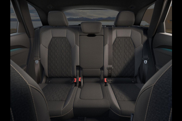 Audi Q5 S edition 2.0 TFSI e 220 kW / 299 PK SUV | Optiekpakket zwart | Techniekpakket plus | Elektrische stoelen voor | Ambiente verlichting | Audi Q5 S edition 2.0 TFSI e 220 kW / 299 PK SUV | Optiekpakket zwart | Techniekpakket plus | Elektrische stoelen voor | Ambiente verlichting |