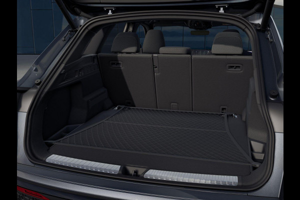 Audi Q5 S edition 2.0 TFSI e 220 kW / 299 PK SUV | Optiekpakket zwart | Techniekpakket plus | Elektrische stoelen voor | Ambiente verlichting | Audi Q5 S edition 2.0 TFSI e 220 kW / 299 PK SUV | Optiekpakket zwart | Techniekpakket plus | Elektrische stoelen voor | Ambiente verlichting |