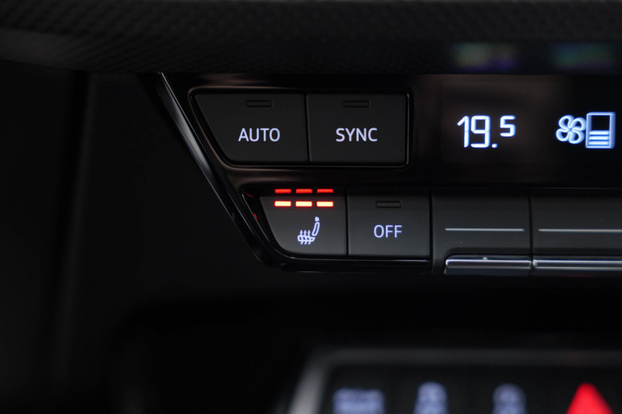 Audi RS3 Sportback 2.5 TFSI Quattro |Pano|Massage|Ceramic|Carbon|Memory|VOLL|