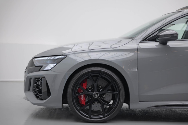 Audi RS3 Sportback 2.5 TFSI Quattro |Pano|Massage|Ceramic|Carbon|Memory|VOLL|