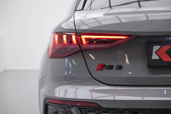 Audi RS3 Sportback 2.5 TFSI Quattro |Pano|Massage|Ceramic|Carbon|Memory|VOLL|