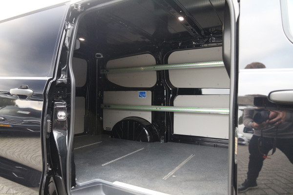 Ford Transit Custom 2.0 TDCI 136 | KAR-edition | LED | Camera | Navi | Clima.. Ford Transit Custom 2.0 TDCI 136 | KAR-edition | LED | Camera | Navi | Clima..