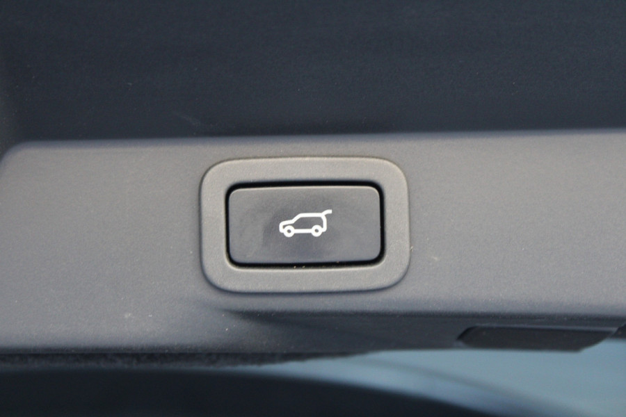 Land Rover Range Rover Sport D300 HSE Dynamic | DEALER ONDH | PANO | HUD | MERIDIAN | STOELKOELING | ELEK TREKHAAK |