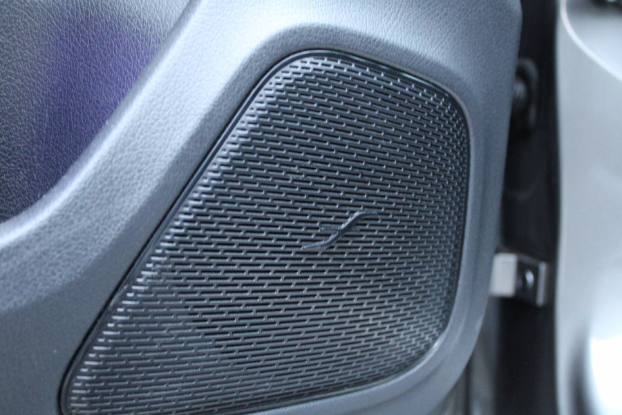 Mercedes-Benz A-Klasse 200 Business Solution AMG | PANO | MEMORY | CAMERA | ACC | SFEER | CARPLAY |