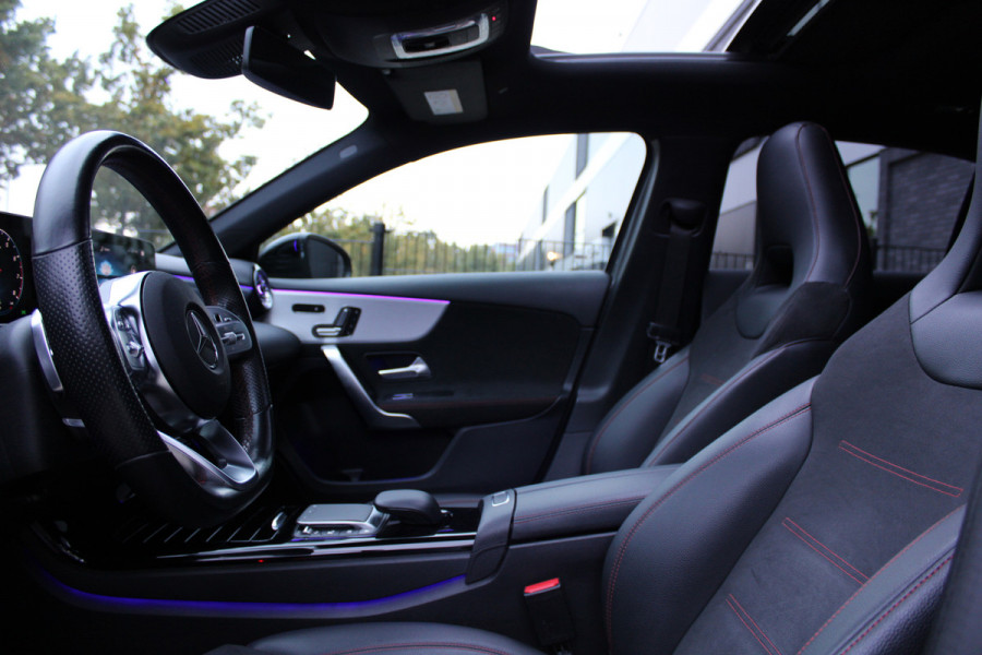 Mercedes-Benz A-Klasse 200 Business Solution AMG | PANO | MEMORY | CAMERA | ACC | SFEER | CARPLAY |