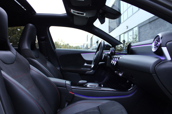 Mercedes-Benz A-Klasse 200 Business Solution AMG | PANO | MEMORY | CAMERA | ACC | SFEER | CARPLAY |