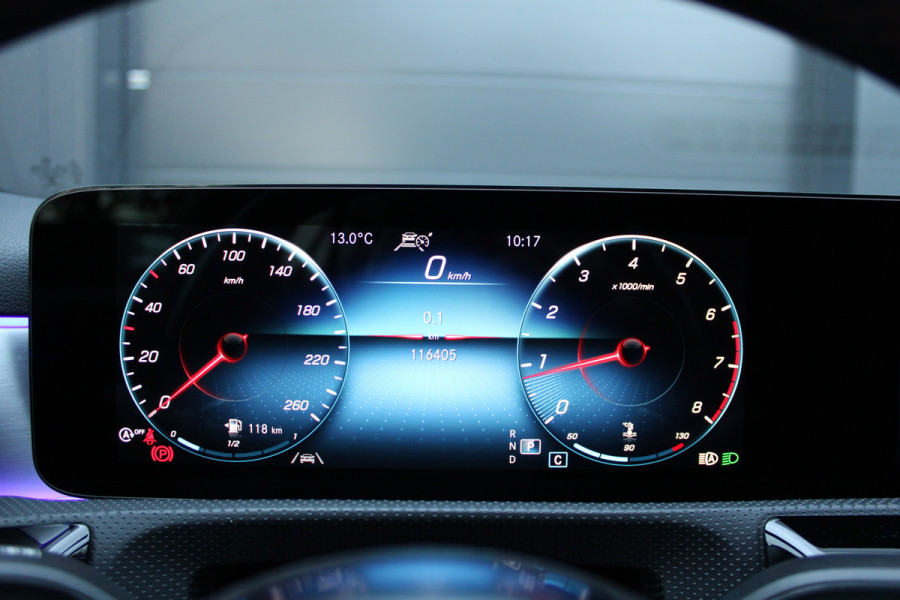 Mercedes-Benz A-Klasse 200 Business Solution AMG | PANO | MEMORY | CAMERA | ACC | SFEER | CARPLAY |