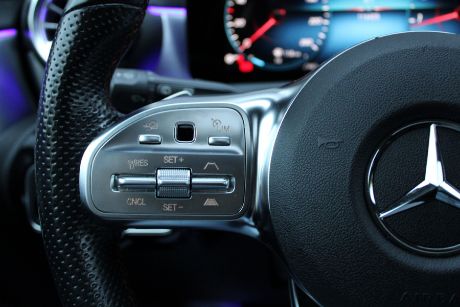 Mercedes-Benz A-Klasse 200 Business Solution AMG | PANO | MEMORY | CAMERA | ACC | SFEER | CARPLAY |