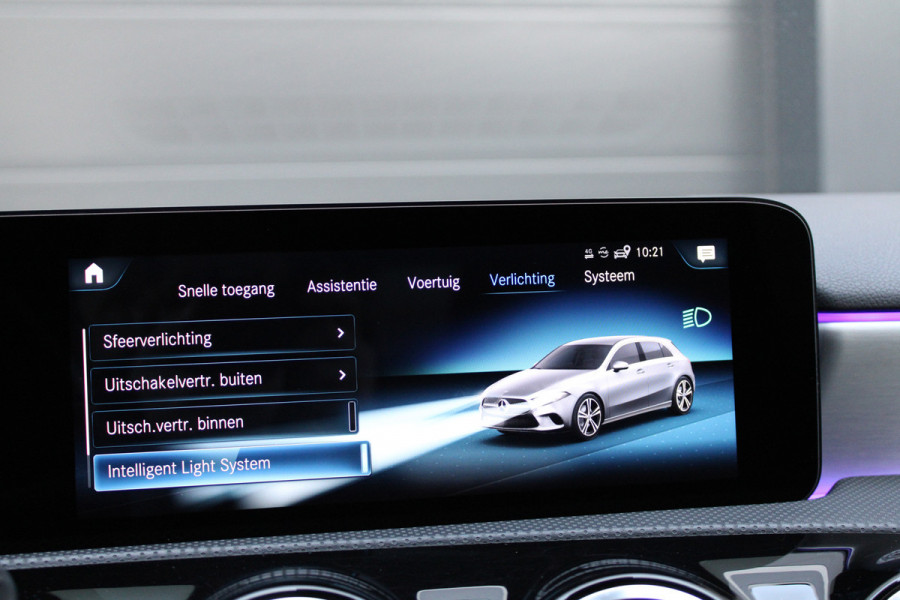 Mercedes-Benz A-Klasse 200 Business Solution AMG | PANO | MEMORY | CAMERA | ACC | SFEER | CARPLAY |