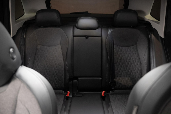 Volkswagen Tiguan 1.5 eTSI Life Edition | Camera | Winter Pack | ACC
