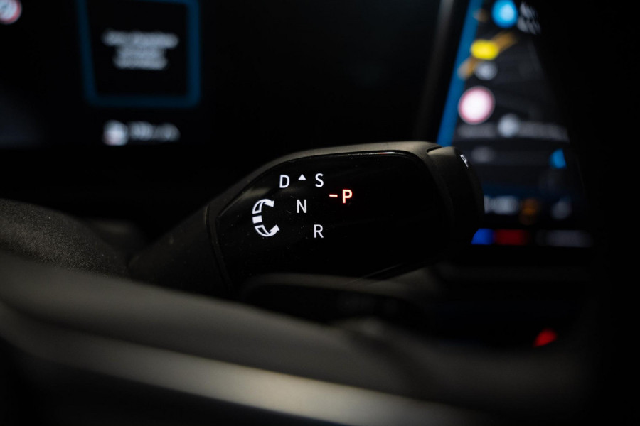 Volkswagen Tiguan 1.5 eTSI Life Edition | Camera | Winter Pack | ACC