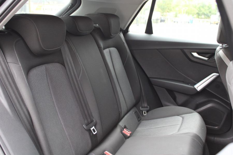 Audi Q2 35 TFSI CoD Sport | STOELVERWARMING | NAVI | CRUISE | 19 INCH | PDC ACHTER |