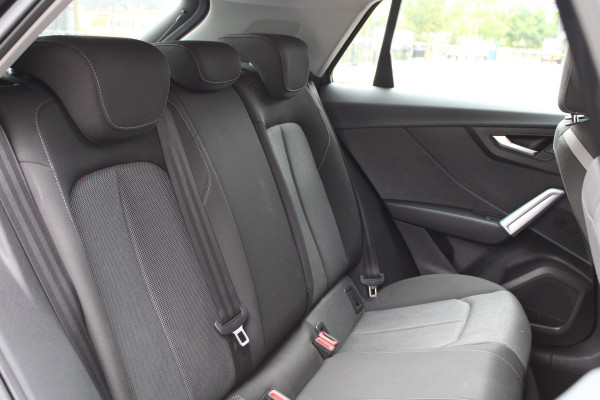 Audi Q2 35 TFSI CoD Sport | STOELVERWARMING | NAVI | CRUISE | 19 INCH | PDC ACHTER |