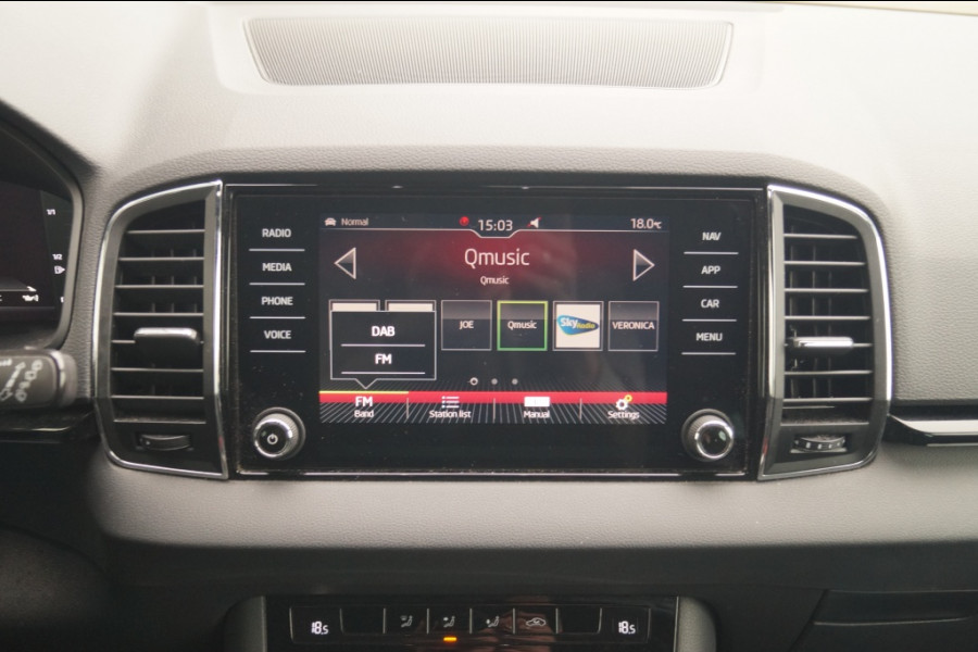 Škoda Karoq 1.5 TSI 150pk Sportline Business -PANO-ECC-LED-NAVI-