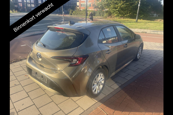 Toyota Corolla Hybrid 140 Business | Stuur-/& Stoelverwarming | Apple Carplay & AndriodAUTO | Navigatie