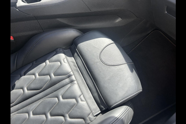 Peugeot 3008 1.6 HYbrid4 | NIEUWE ACCU | 4x4 300pk GT | Nappaleder | Panoramadak | El.kofferklep | Zeer compleet | Incl. 12 mnd garantie