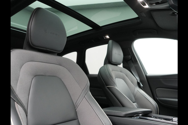 Volvo XC60 T8 Twin Engine AWD R-Design Plug In Hybrid 391pk Dealer O.H PHEV | Panodak | Camera | Apple Carplay | Lederen Sportstoelen Memory & Verwarmd | Sporstuur | Keyless | Navigatie | Virtual | DAB |