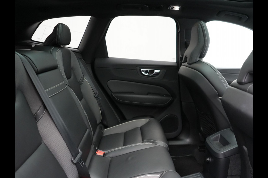 Volvo XC60 T8 Twin Engine AWD R-Design Plug In Hybrid 391pk Dealer O.H PHEV | Panodak | Camera | Apple Carplay | Lederen Sportstoelen Memory & Verwarmd | Sporstuur | Keyless | Navigatie | Virtual | DAB |