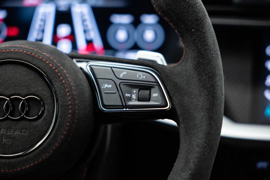 Audi RS3 Sportback 2.5 TFSI quattro |Pano|Massage|B&O|Carbon|