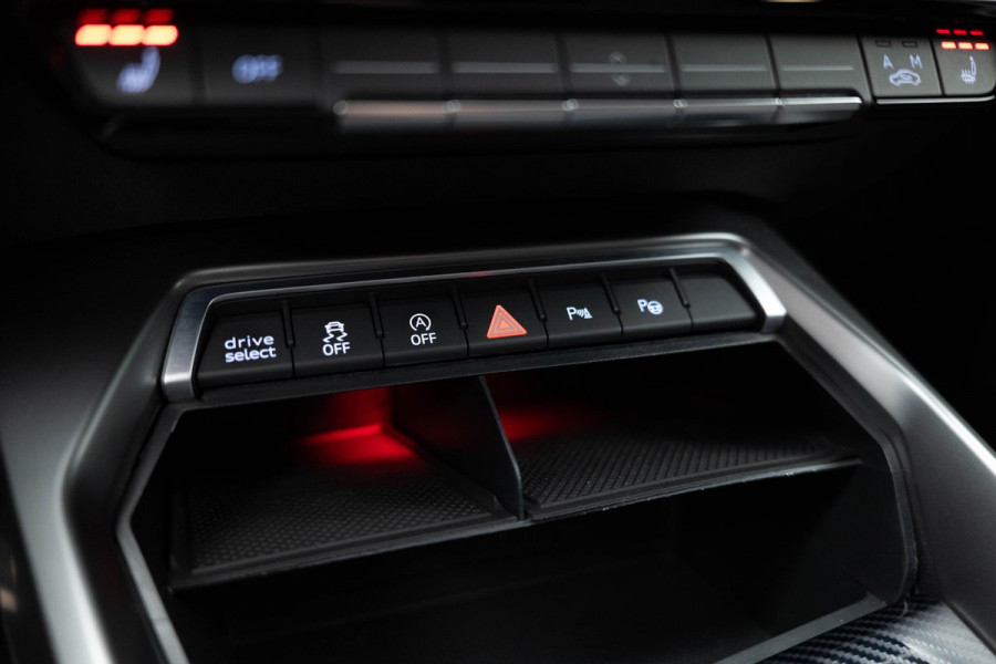 Audi RS3 Sportback 2.5 TFSI quattro |Pano|Massage|B&O|Carbon|