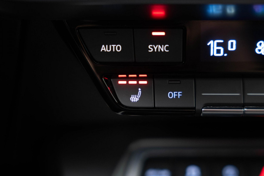 Audi RS3 Sportback 2.5 TFSI quattro |Pano|Massage|B&O|Carbon|