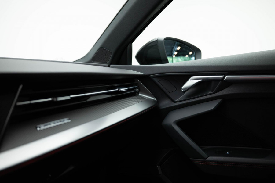 Audi RS3 Sportback 2.5 TFSI quattro |Pano|Massage|B&O|Carbon|