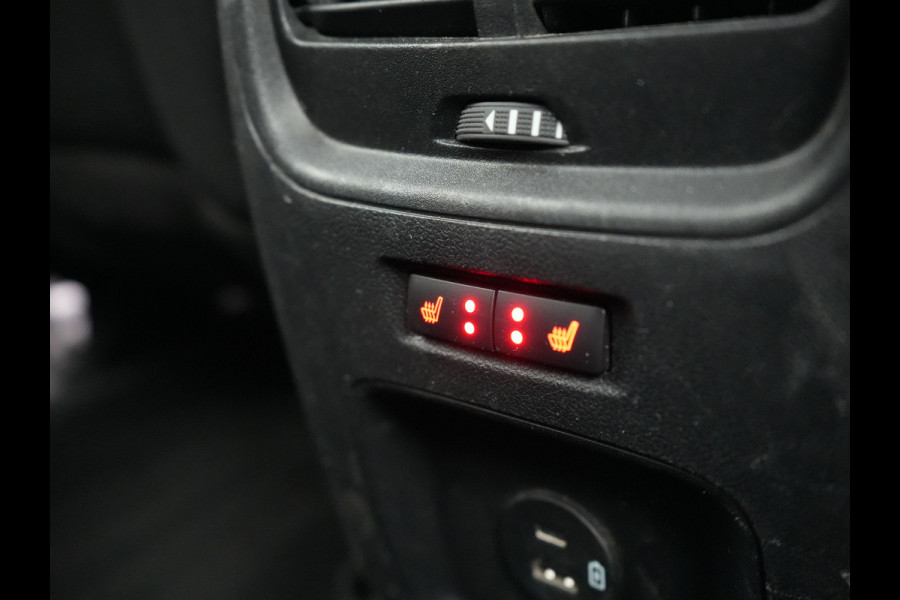 Ford Kuga 2.5 Titanium Plug In Hybrid 225pk Dealer O.H. PHEV | Trekhaak Af Fabriek | Adaptive Cruise | Blis | Sportstoelen Vewarmd | Pilot Assist | Apple Carplay | Camera | Lane Assist | Navigatie | Virtual | DAB |