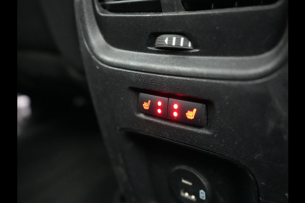 Ford Kuga 2.5 Titanium Plug In Hybrid 225pk Dealer O.H. PHEV | Trekhaak Af Fabriek | Adaptive Cruise | Blis | Sportstoelen Vewarmd | Pilot Assist | Apple Carplay | Camera | Lane Assist | Navigatie | Virtual | DAB |