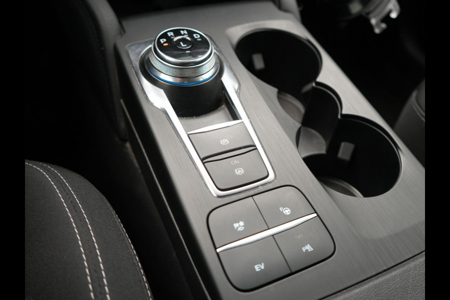 Ford Kuga 2.5 Titanium Plug In Hybrid 225pk Dealer O.H. PHEV | Trekhaak Af Fabriek | Adaptive Cruise | Blis | Sportstoelen Vewarmd | Pilot Assist | Apple Carplay | Camera | Lane Assist | Navigatie | Virtual | DAB |