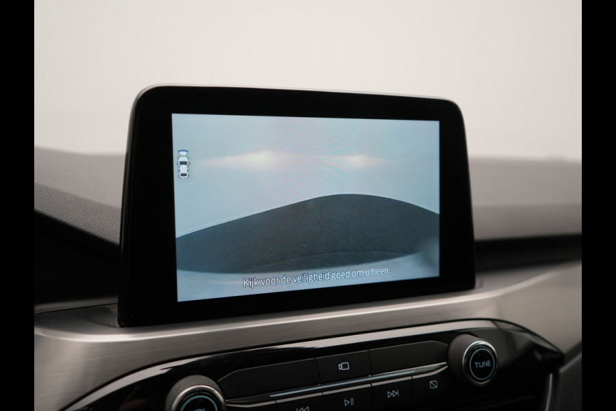Ford Kuga 2.5 Titanium Plug In Hybrid 225pk Dealer O.H. PHEV | Trekhaak Af Fabriek | Adaptive Cruise | Blis | Sportstoelen Vewarmd | Pilot Assist | Apple Carplay | Camera | Lane Assist | Navigatie | Virtual | DAB |